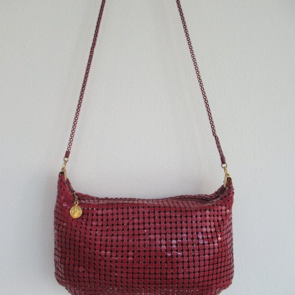 Vintage GC Metallic Mesh Shoulder Bag, Made in Hong Kong Medium Size, Red - Picture 3 of 15